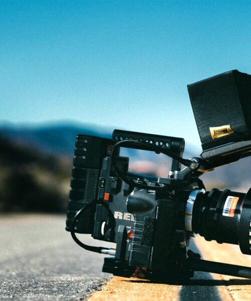 https://graphicody.com/wp-content/uploads/2019/12/The-Best-4K-Video-Cameras-for-Filmmakers-Header-500x600.jpg